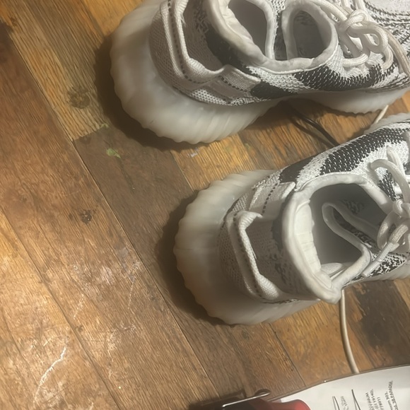 Men’s casual shoes similar to Yeezys made the exact same material too and boost - Picture 7 of 13